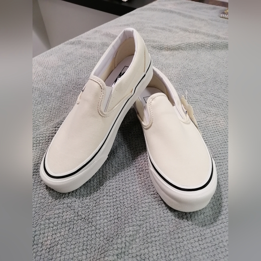 NEW!!! Vans - Unisex Classic Slip-On 98 DX Anaheim Factory Shoes